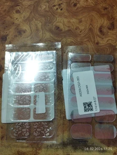 Autocollants D’Art Des Ongles 3D Pour Des Ongles Festifs Faciles — photo d'un client 5